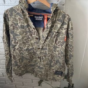 Standard and Grind hooded Camo shirt mens M